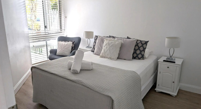 Bay Lodge Apartments, Забронировать Апартаменты/квартира Серферс-Парадайс Голд-Кост, рядом с Пляж Баддс