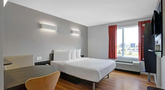 Двухместный номер Standard Motel 6 Airdrie