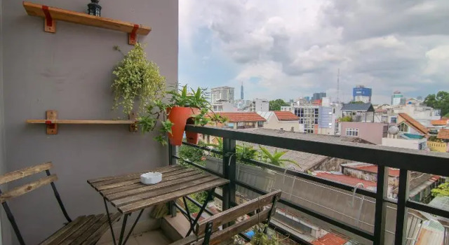 The Nguyens Cafe Dct by RedDoorz
