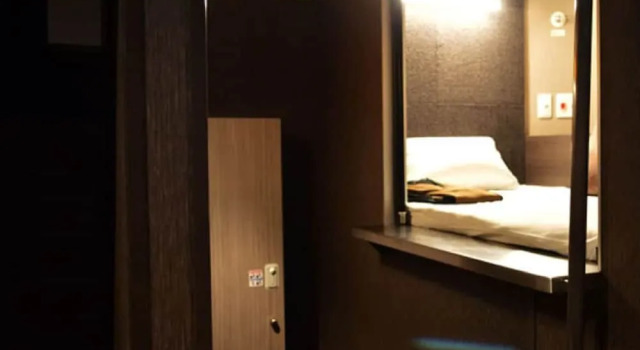 Bizcourt Cabin Susukino - Caters to Men, Rezervovat Hotel Levné hotely v Sapporo