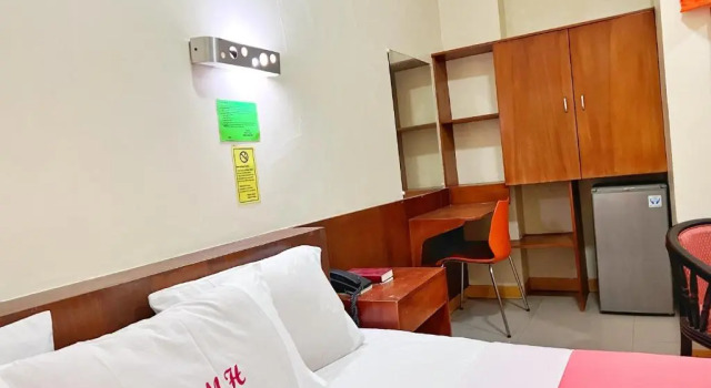 Люкс MH Metro Hotel