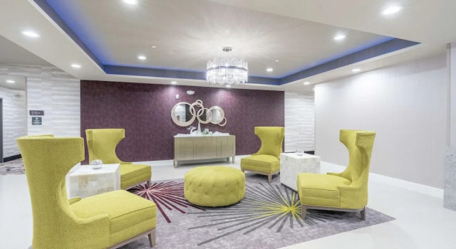 Hilton Garden Inn Wichita Downtown, Ks, Забронировать Отель Отели Уичито 3 звезды, рядом с Intrust Bank ARENA, 3*