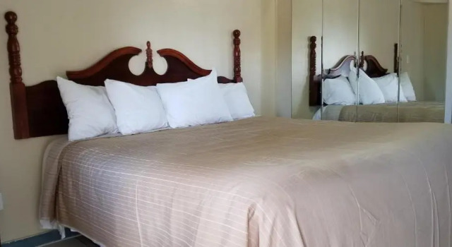 Номер Deluxe Maxim III Motel