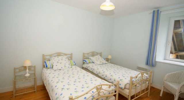 Cozy Farmhouse in Maisons With Fireplace, Забронировать Отель  