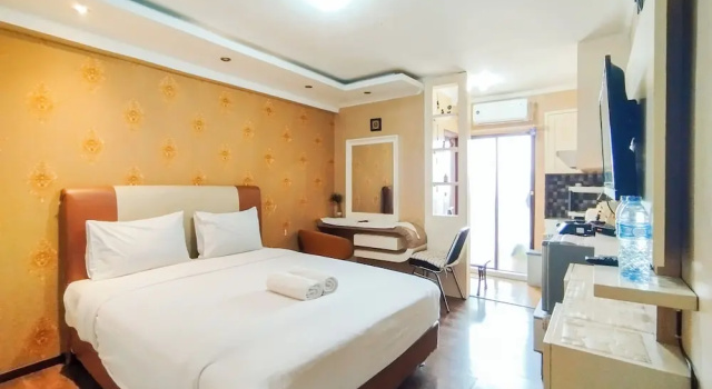 Студия Nice And Comfortable Stay Studio At Gateway Ahmad Yani Cicadas Apartment