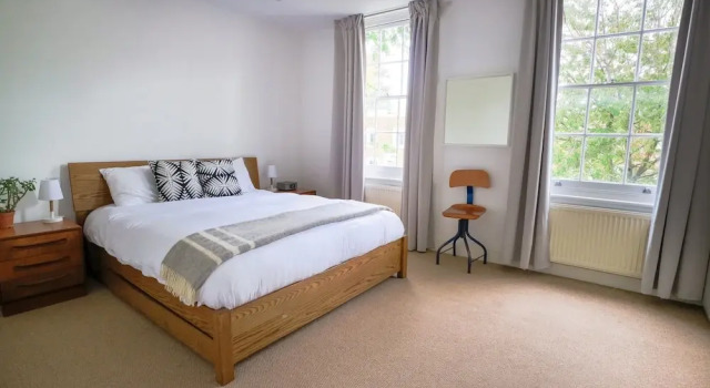 3 Bedroom House in De Beauvoir Town, Varaa Lomakoti Mökit kohteessa Merseyside, Mökki