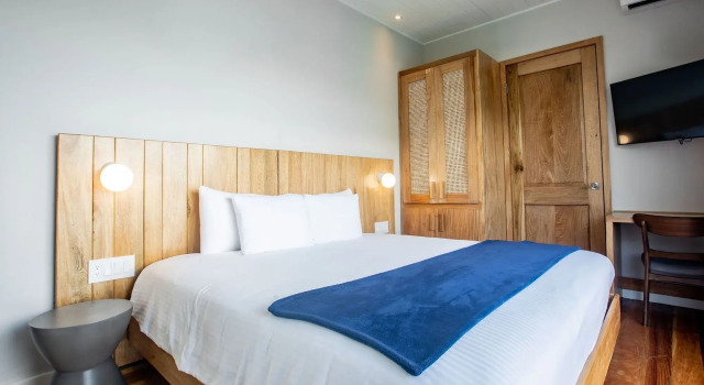 Tropical Suites, Rezerwuj Hotel Bocas del Toro Isla Colon