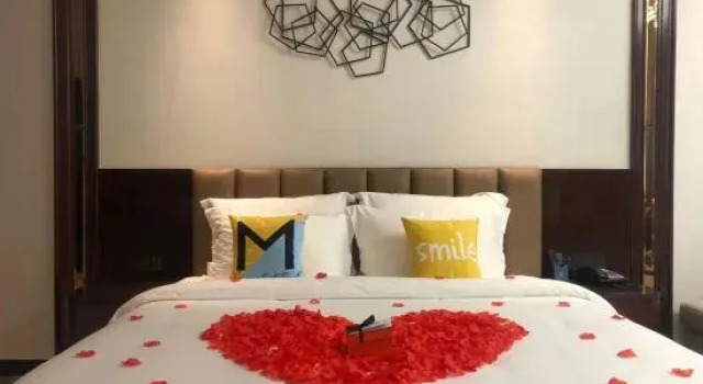 Yuda Hotel, Rezerwuj Hotel Hotele w Guangdong z parkingiem, Parking
