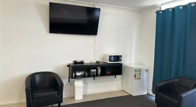 Люкс с балконом The Q Motel Rockhampton