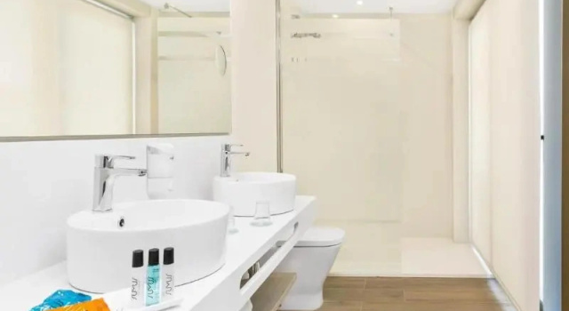 Двухместный номер Standard с балконом и с видом на бассейн Sumus Hotel Stella and Spa 4S Adults Recommended