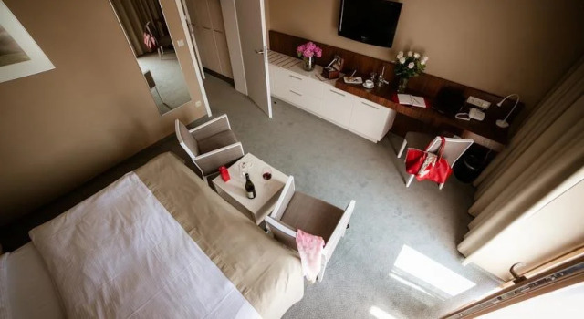 Hotel Spa Resort Lednice, Забронировать Курортный отель Отели в центре Леднице, в центре