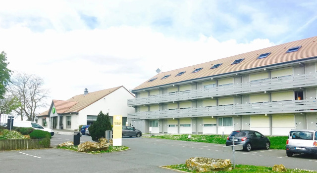 Campanile Villejust - za Courtaboeuf, Забронировать Отель Вильжюст Essonne