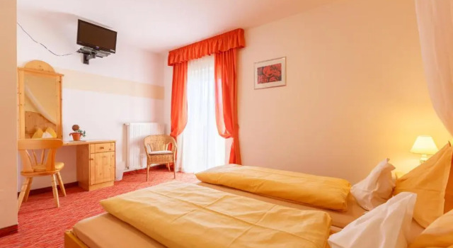 Двухместный номер Standard с балконом Hotel Amaten