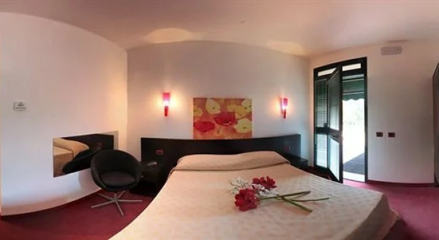 Oasi Cavett, Boek Hotel Hotels in Mercallo met ontbijt, Ontbijt
