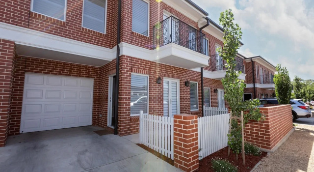Best Central Wagga Townhouse