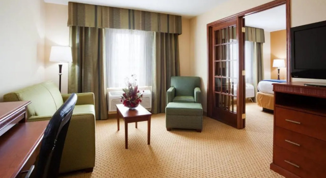 Двухместный люкс Holiday Inn Express Sheboygan-Kohler by IHG