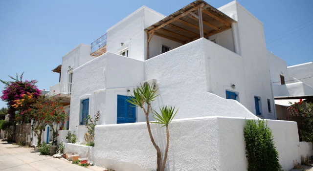Paros Central House
