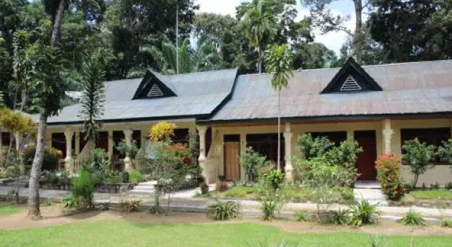 Batu Mandi Guest House Bukit Lawang, Rezervovat Penzión Hotely v Gotong Royong se snídaní, Snídaně