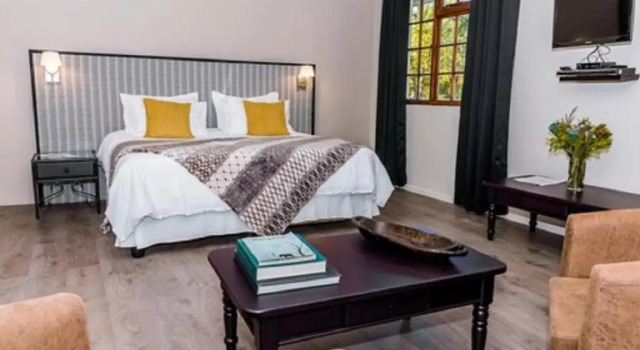 Четырёхместный семейный номер Standard Le Petit Chateau Guest House