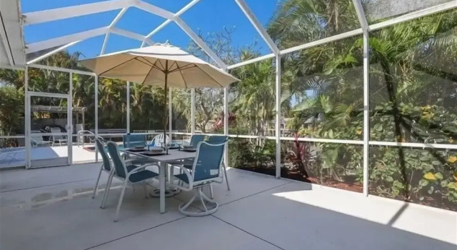 Коттедж Island Haven 2 Bedroom Home by RedAwning