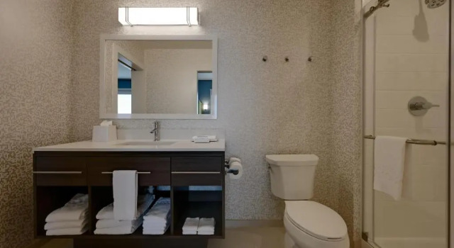 Четырёхместный люкс Home2 Suites By Hilton Temple