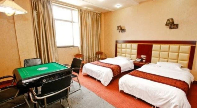 Baoji Zi Yue Inn, Buchen Sie Hotel Baoji Shaanxi