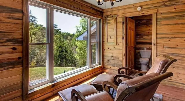 Номер Standard с 4 комнатами Rustic Hideaway 4 Bedroom Cabin by RedAwning