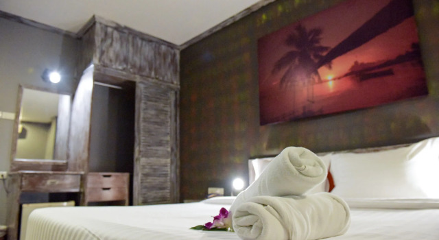 City Dance Hotel, Забронировать Отель Отели Южного Таиланда с парковкой, Парковка