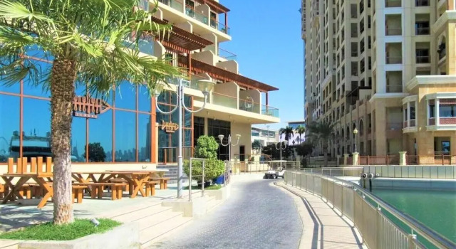 Апартаменты с балконом Luxurious Studio With Breath-taking Palm Views
