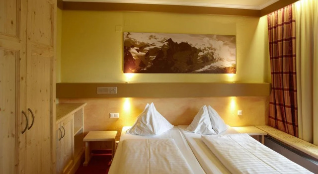 Familiengut Hotel Burgstaller, Đặt Khách sạn Khách sạn ở Carinthia có hồ bơi, Hồ bơi