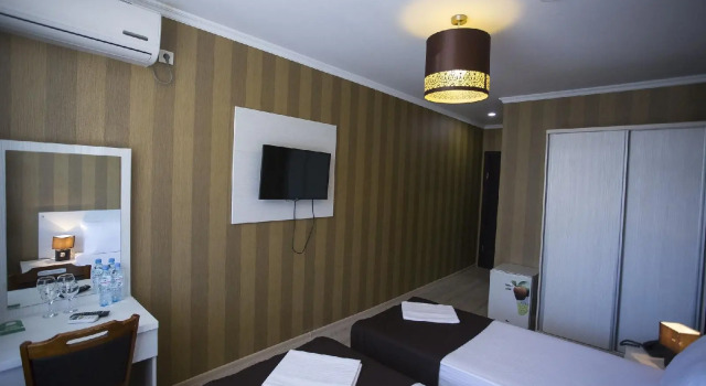 Hotel & Cafe Batus, Book Hotel Batumi 