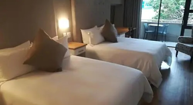 HERMS Restaurant & Boutique Hotel, Забронировать Бутик-отель Бизнес-отели Порт-Элизабет, 4* 5*