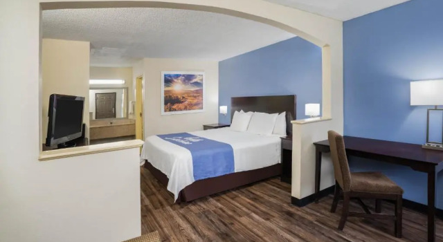 Номер Standard Days Inn by Wyndham Clarksville North EXIT 4