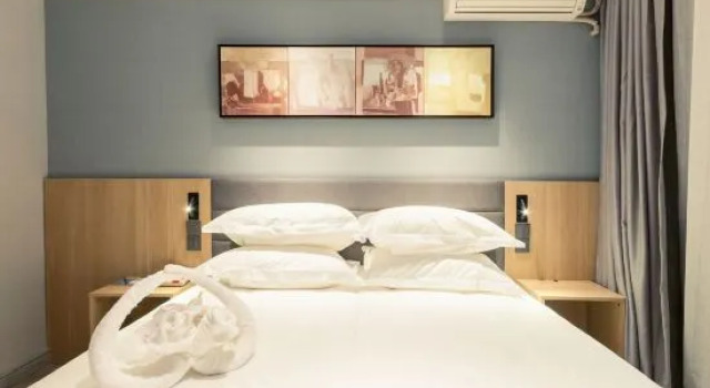 Двухместный номер Standard Jinjiang Inn Shaoxing Keqiao World Trade Center Hotel