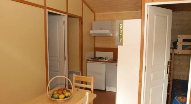Les chalets de la héronnière, Varaa Mökki Mökit kohteessa Poitou-Charentes, Mökki