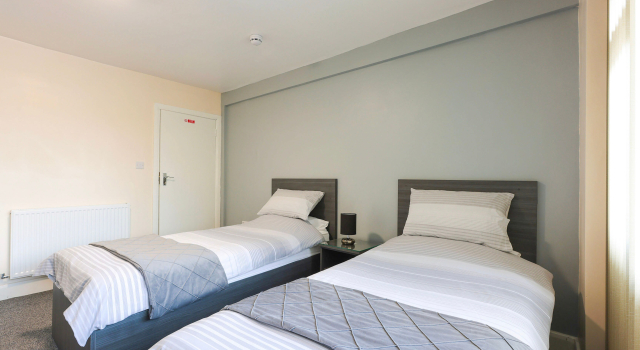 OYO Honeycroft Lodge, Uxbridge, Забронировать Отель Аксбридж Middlesex