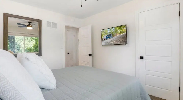 Minutes From the Strip - Nightlife and Dining!, Prenota Casa vacanze Lake Ozark 