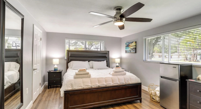 Bright Pinellas Park Getaway w/ Private Pool!