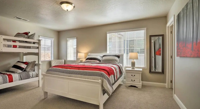 Апартаменты Utah Home w/ Pool Access: Near St George & Zion!