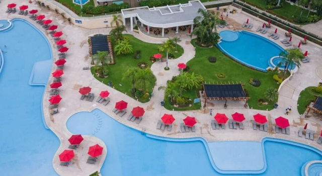 Коттедж Ocean Front Condo 1 Bedroom 3 Beds 2 Bathrooms