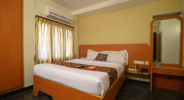 Hotel Vijay, Забронировать Отель Отели штата Тамилнада 3 звезды, 3*