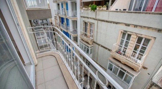 Balluta View Mansions Rare Valley Bay Views, Rezervați Apartament Apartamente în Malta, Apartament