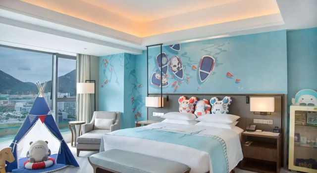 Семейный номер Standard с видом на озеро Hilton Zhoushan