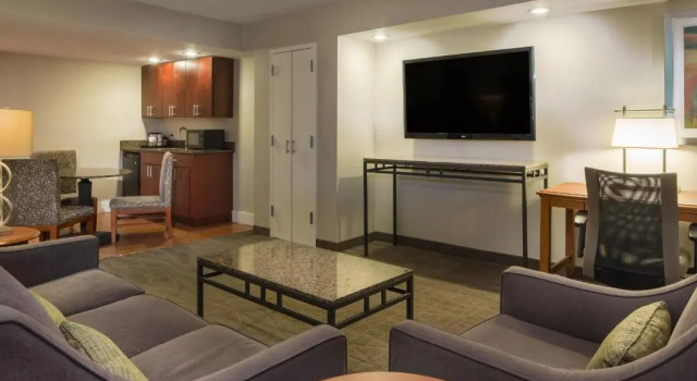 Люкс c 1 комнатой Holiday Inn Columbia East-Jessup by IHG