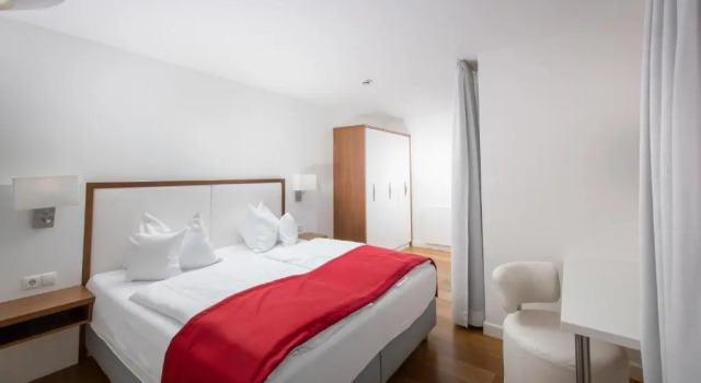 Люкс Hotel & Restaurant Dankl