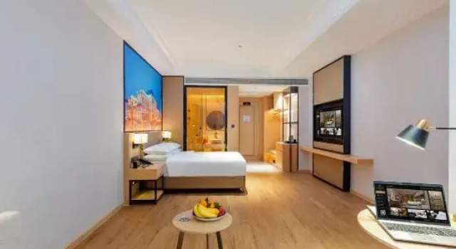 Vienna International Hotel (Shenzhen Pingshan High-Speed Railway  Baolong Subway Station  Branch), Rezerwuj Hotel Hotele w Shenzhen z parkingiem, Parking