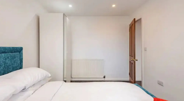 4 bed House - Private Garden - Free Parking, Забронировать Дом для отпуска Виллы Ньютаунардс, Вилла