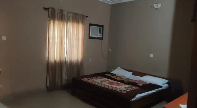 All Saints House, Prenota Hotel Hotel a Bwari con parcheggio, Parcheggio