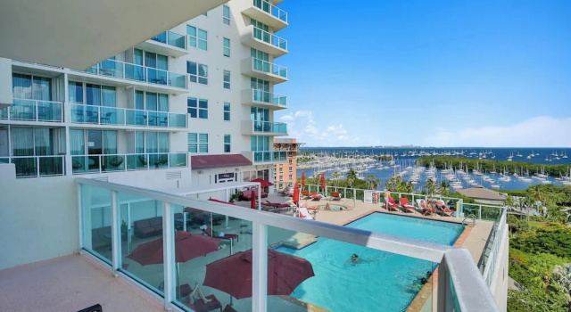 Апартаменты Fabulous 2-Bedroom in the Heart of Grove