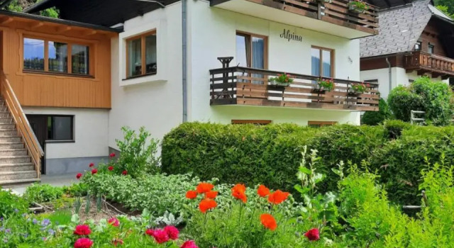 Haus Alpina, Rezervovat Hotel Hotely v Carinthia s parkováním, Parkování